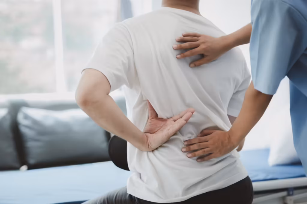 a physiotherapist doing physiotherapy for a patien 2026 01 07 01 01 35 utc